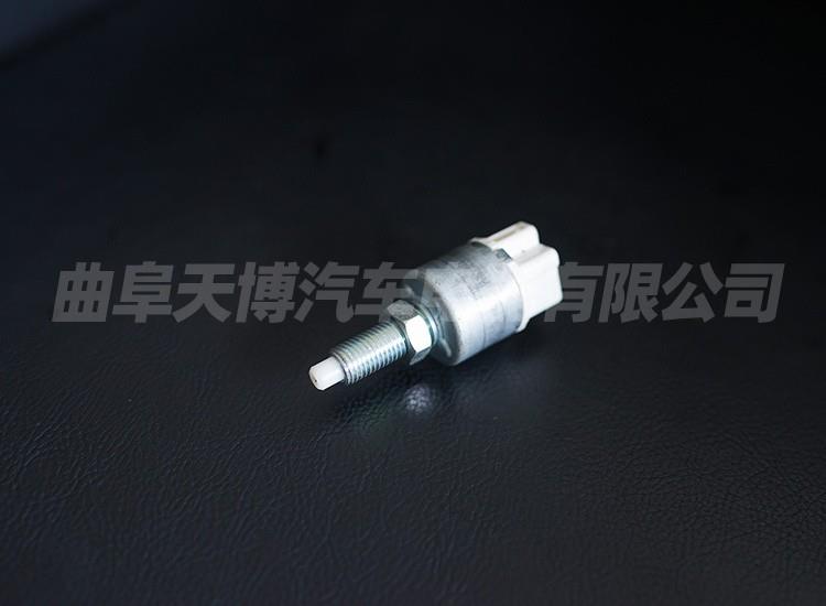 BRAKE LIGHT SWITCH